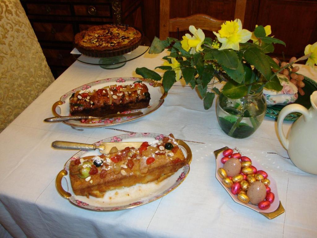 Domaine De La Dame De Lauriere Bed & Breakfast Solignac Luaran gambar