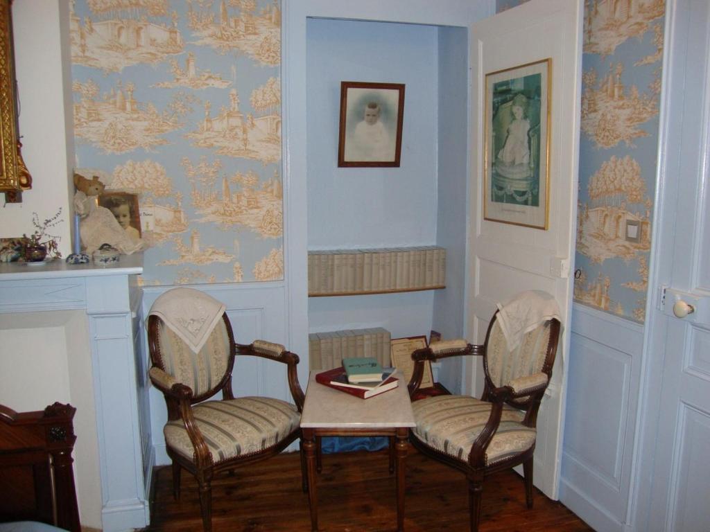Domaine De La Dame De Lauriere Bed & Breakfast Solignac Bilik gambar